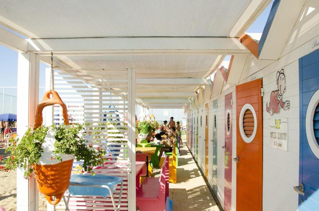 Riccione Beach Hotel - Enjoy Your Summer -Beach Village Incluso Exterior photo